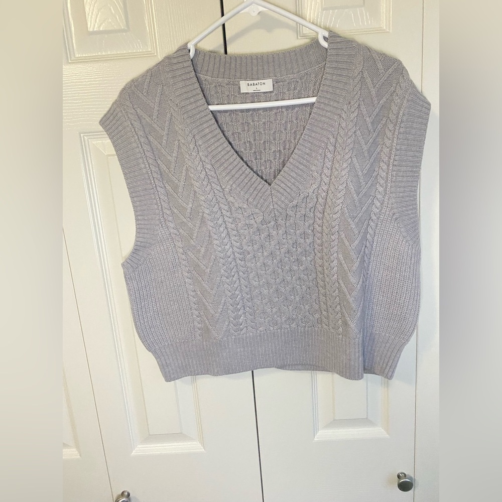 New Aritzia Emporia Merino Wool Sweater Vest - Picture 4 of 10